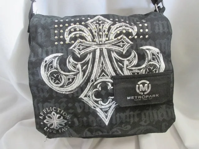 AFFLICTION METROPARK Messenger Crossbody Flap Bag Man Purse Vegan BLACK