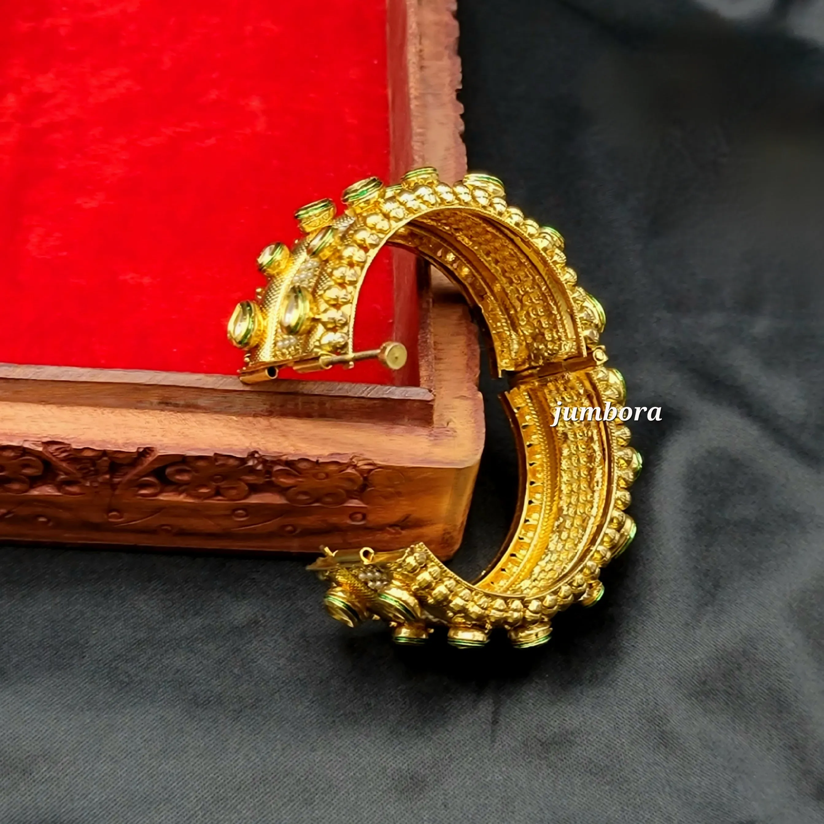 Antique Gold Openable Kundan Bangle Bracelet