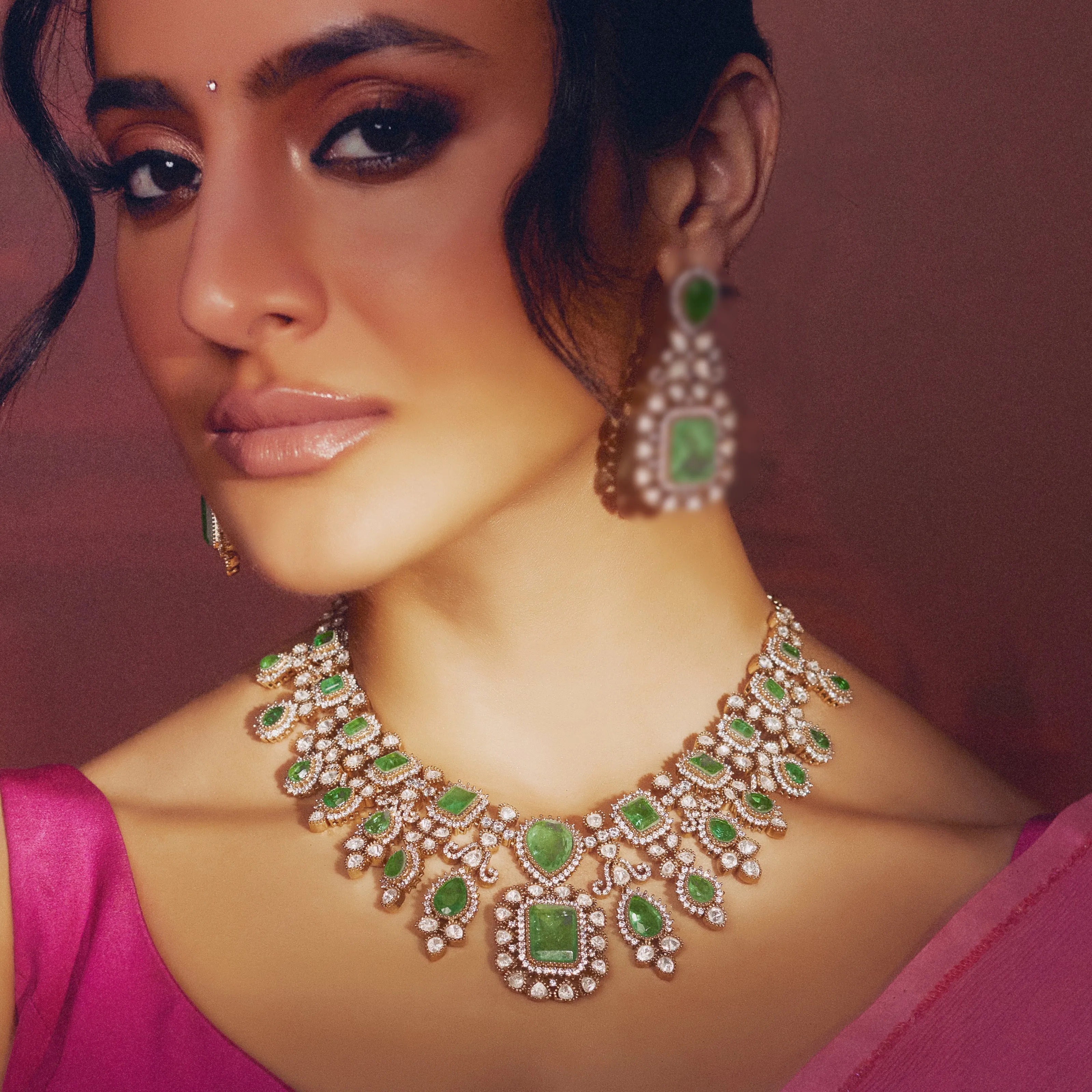 APARNA NECKLACE