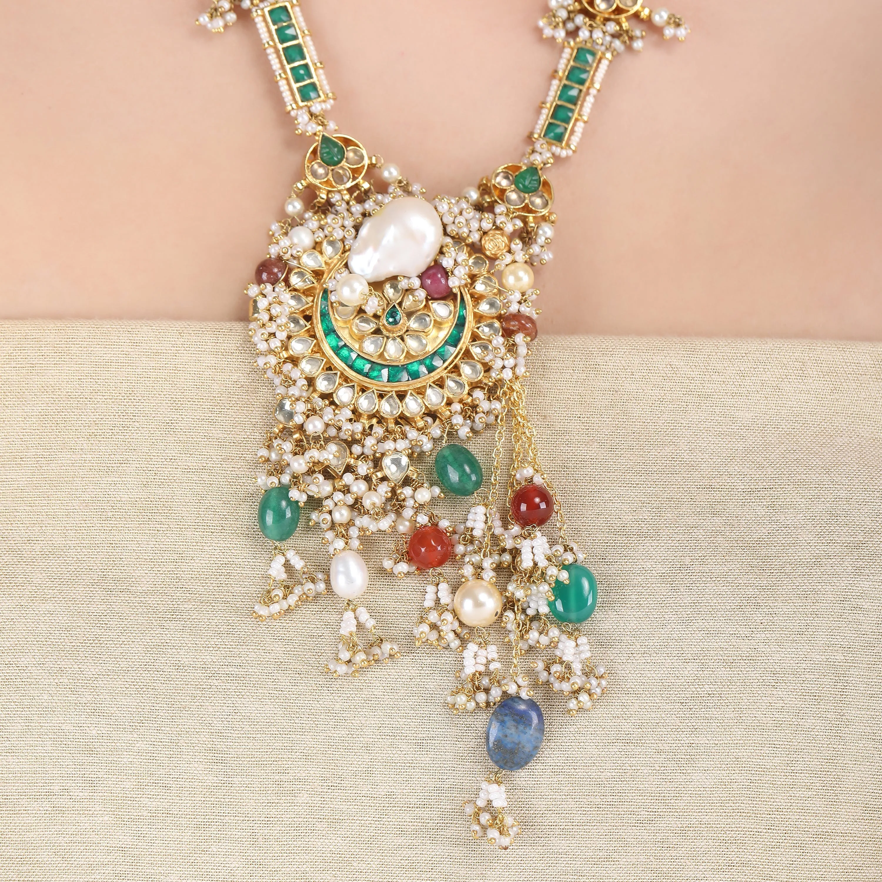 GUTHAI Aahana NECKLACE SET