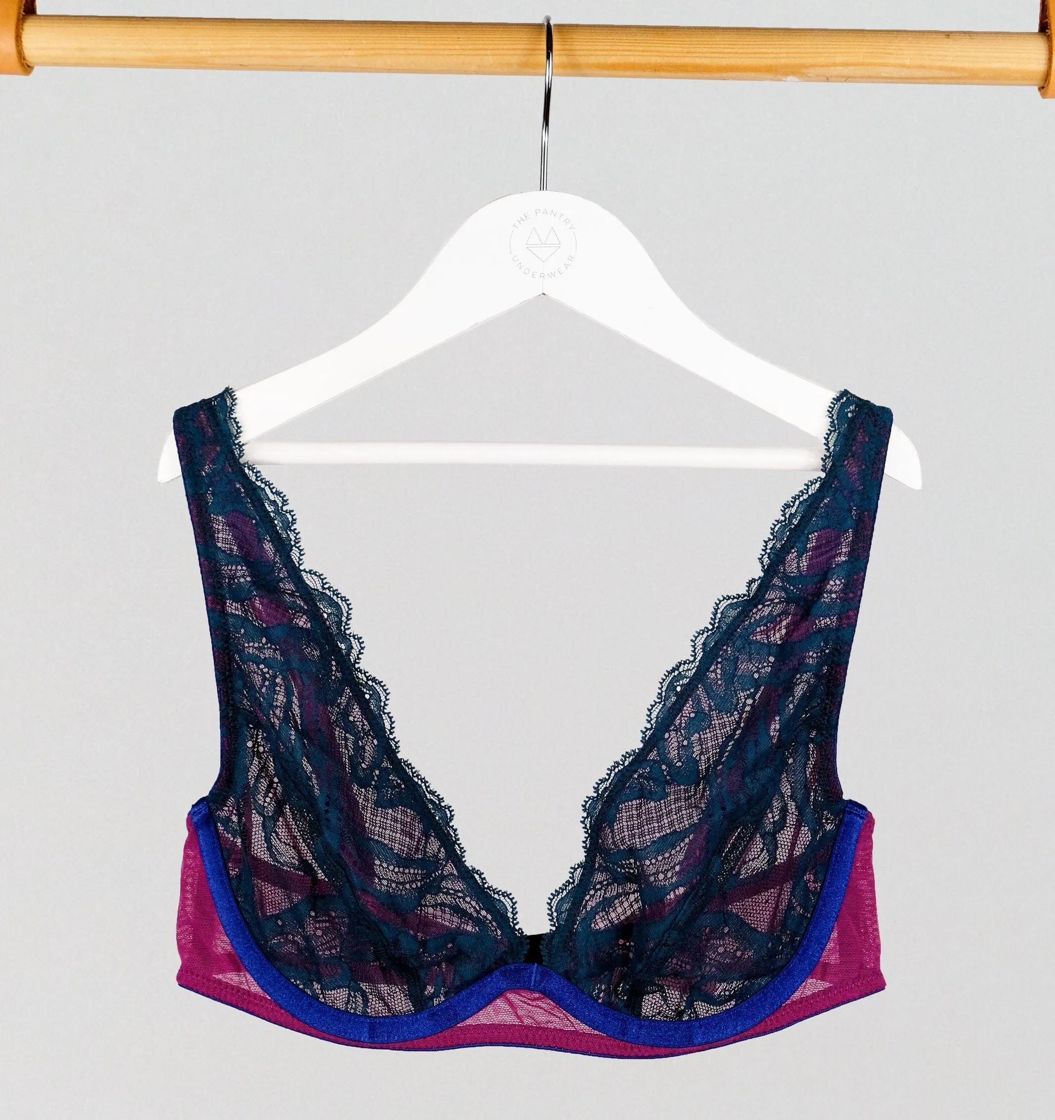 Navy lace & juniper mesh high apex underwire